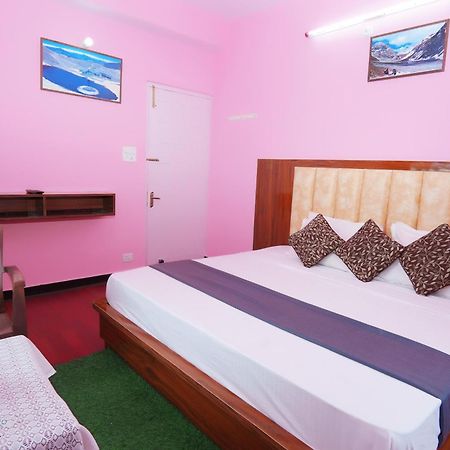 Shimla Hills Apartments 2Bhk Buitenkant foto