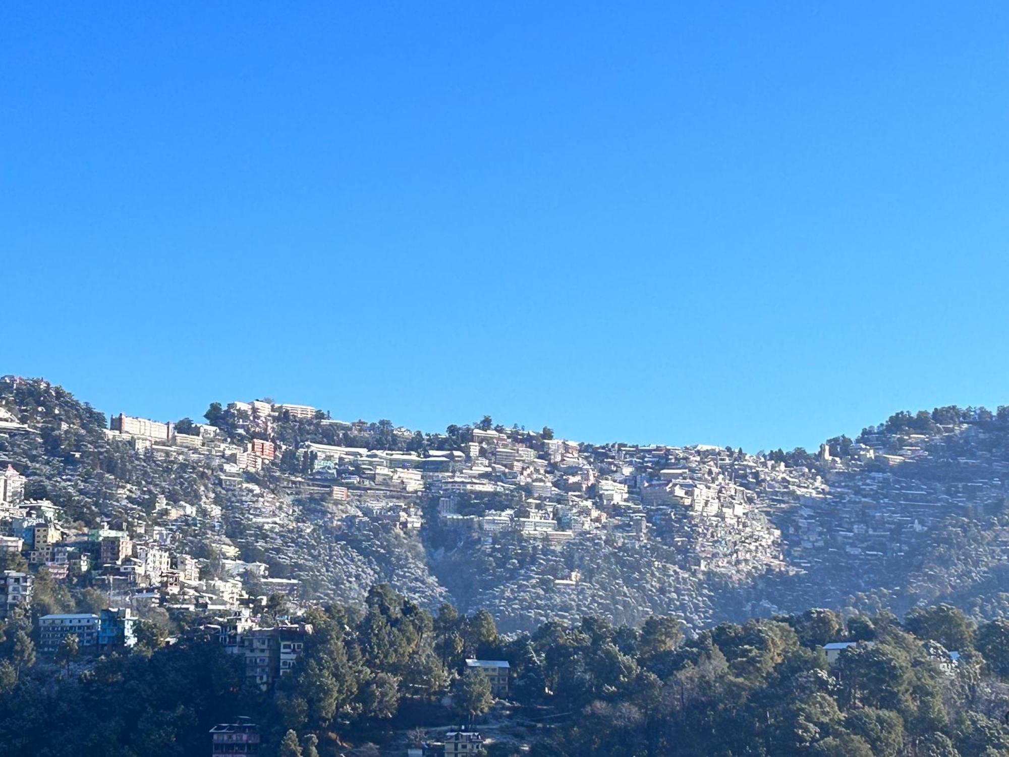 Shimla Hills Apartments 2Bhk Buitenkant foto