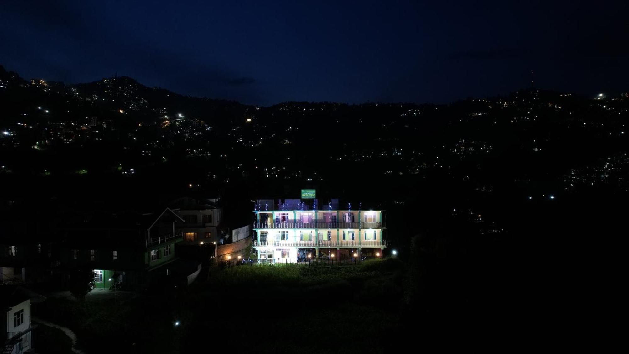 Shimla Hills Apartments 2Bhk Buitenkant foto
