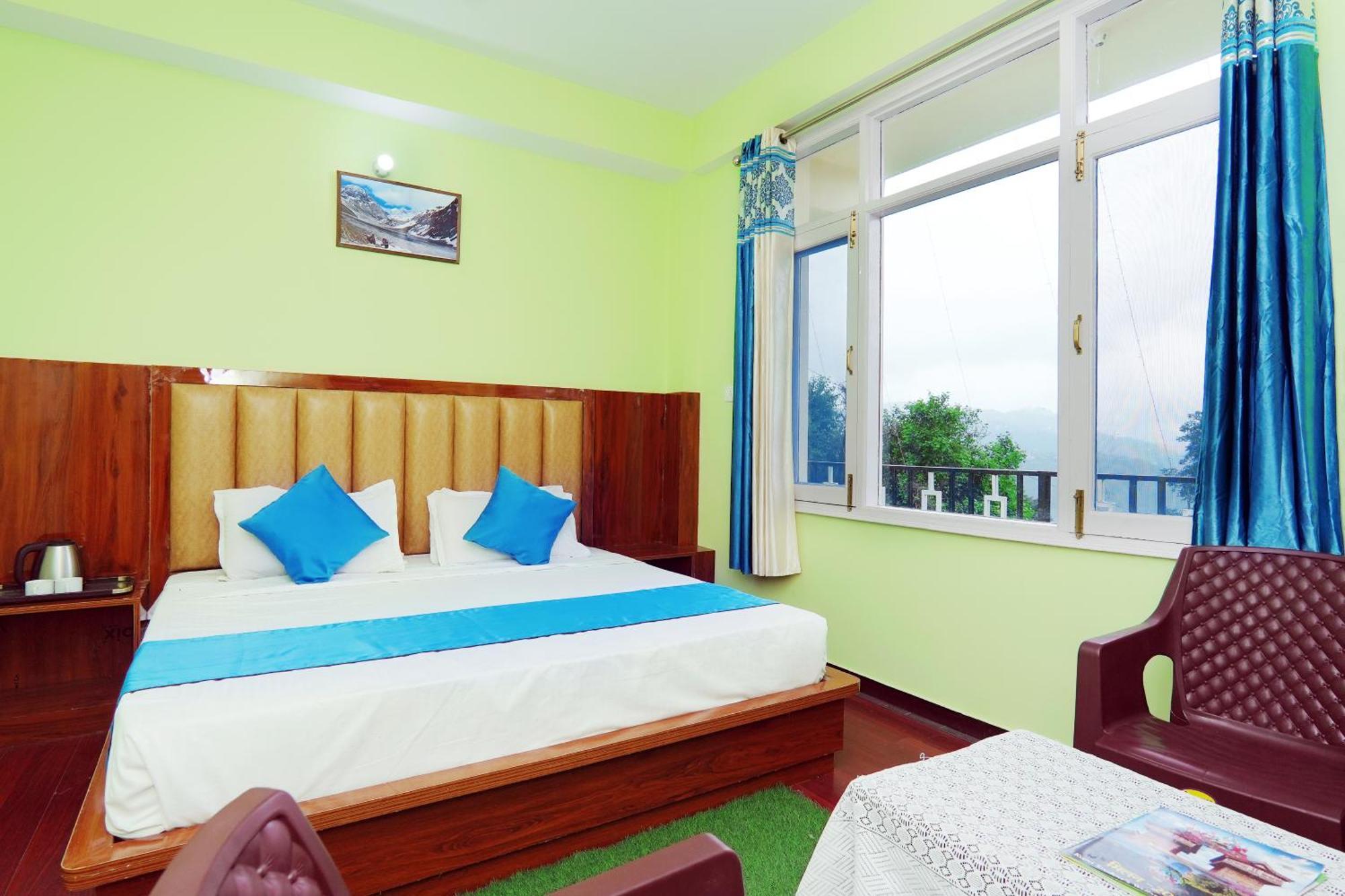 Shimla Hills Apartments 2Bhk Buitenkant foto